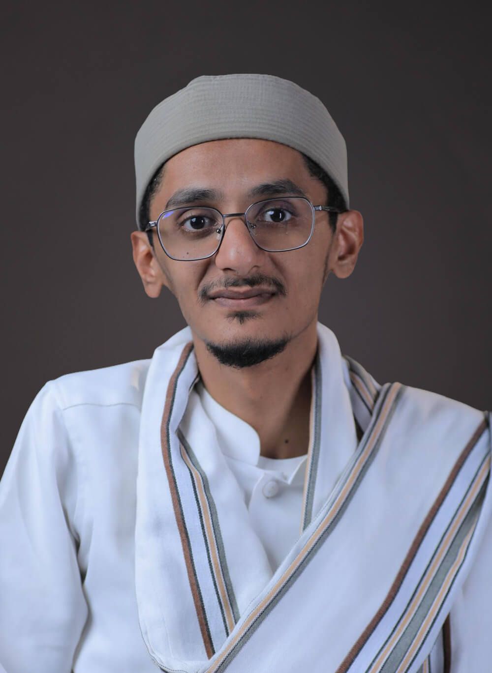 الاستاذ/ أحمد بن عقيل